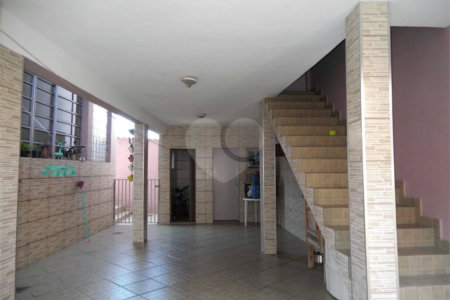 Sobrado à venda com 3 quartos, sendo 2 suítes, em Vila Júlia, Poá, SP