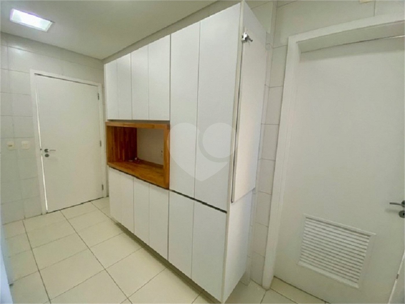 Apartamento à venda ou para alugar com 2 suítes em Itaim Bibi, São Paulo, SP