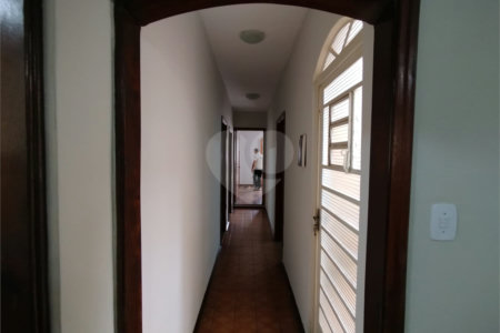 Casa à venda com 3 quartos, sendo 1 suíte, em Jardim Leocádia, Sorocaba, SP