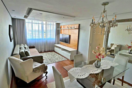 Apartamento à venda com 3 quartos, sendo 1 suíte, em Santo Amaro, São Paulo, SP