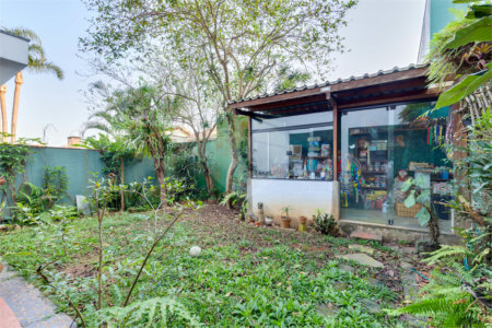 Casa à venda com 5 quartos, sendo 2 suítes, em Alto da Boa Vista, São Paulo, SP
