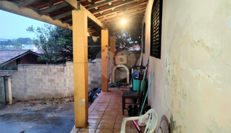 Casa à venda com 2 quartos em Santa Rosa, Vinhedo, SP