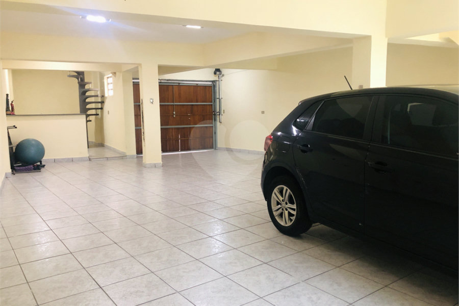 Sobrado à venda com 3 quartos, sendo 1 suíte, em Vila Romero, São Paulo, SP