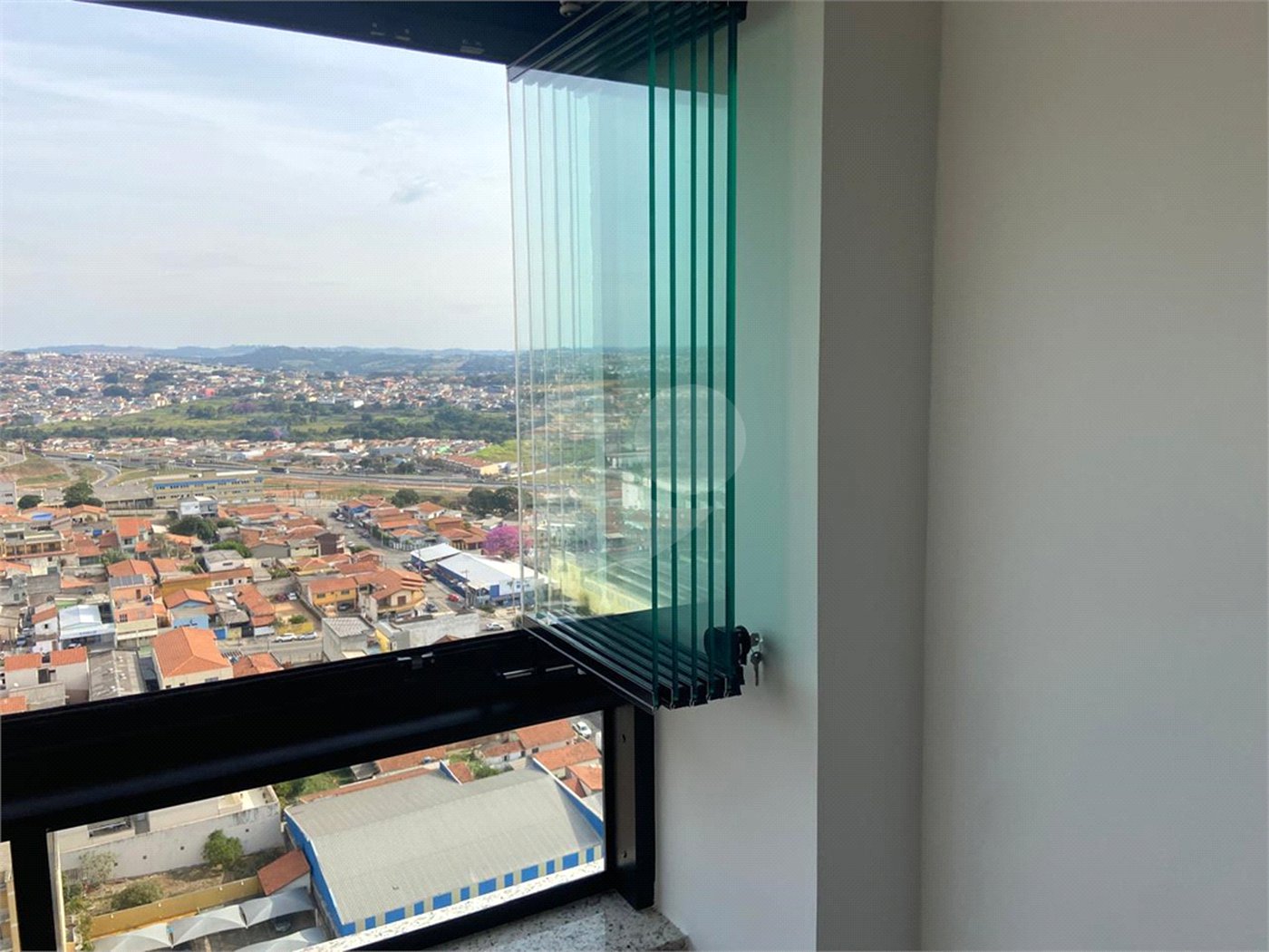 Apartamento à venda com 2 suítes em Alvinópolis, Atibaia, SP