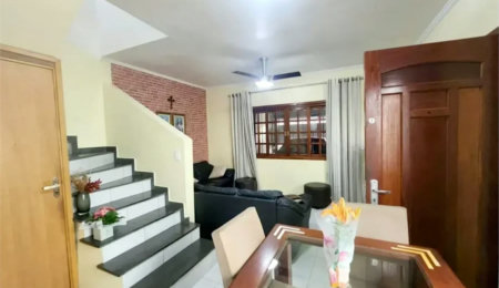Casa à venda com 2 suítes em Vila Tiradentes, São Paulo, SP