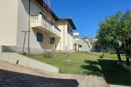 Casa à venda com 3 quartos, sendo 1 suíte, no Centro, Vinhedo, SP