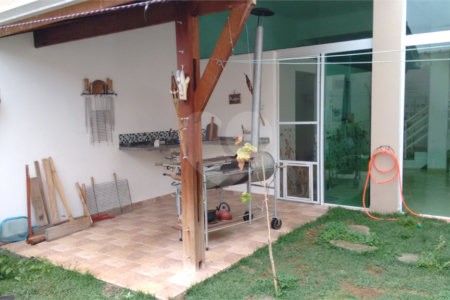 Casa à venda com 3 quartos, sendo 1 suíte,  em Mogi Moderno, Mogi das Cruzes, SP