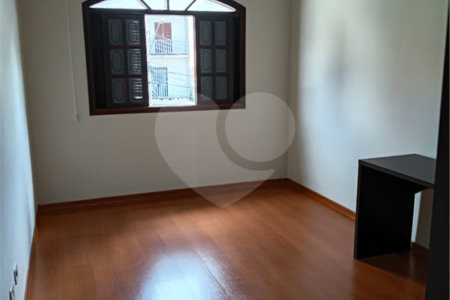 Casa à venda com 3 quartos, sendo 1 suíte, em Chácara Jafet, Mogi das Cruzes, SP