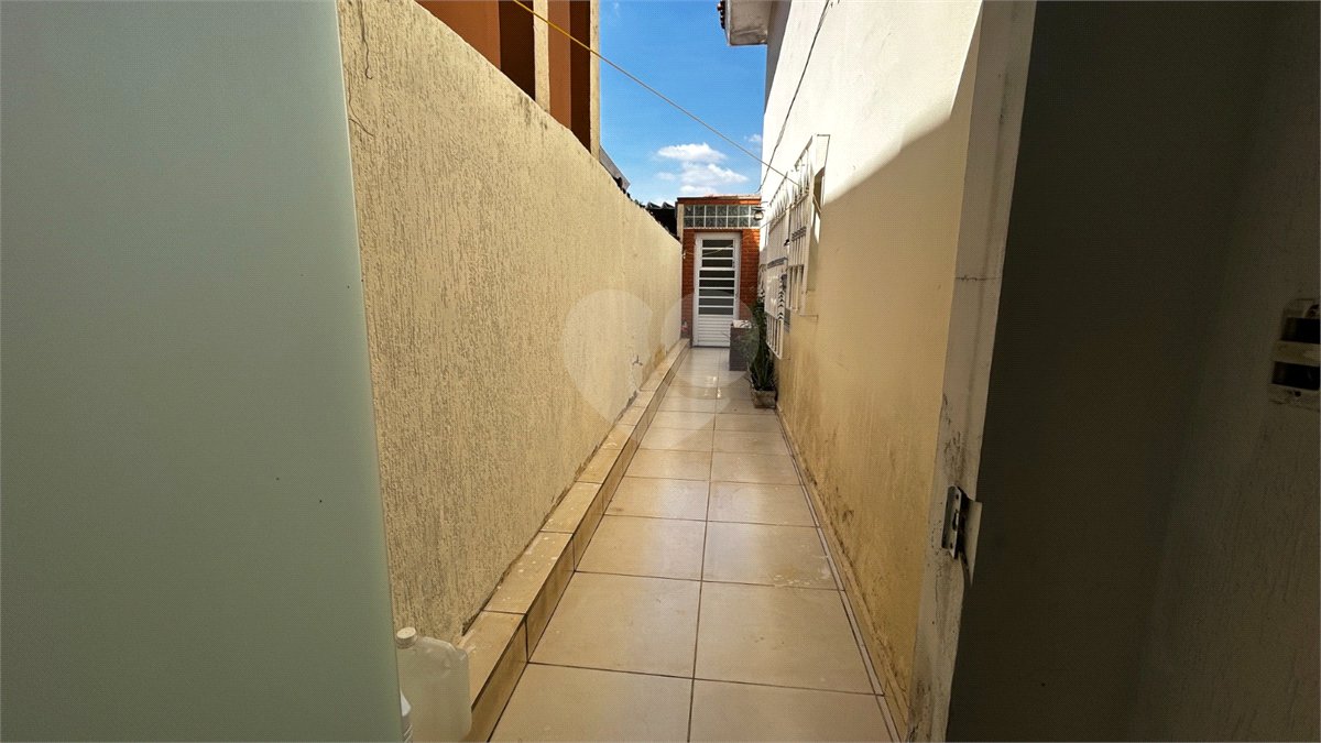 Sobrado à venda com 3 quartos, sendo 2 suítes, em Cidade São Francisco, São Paulo, SP