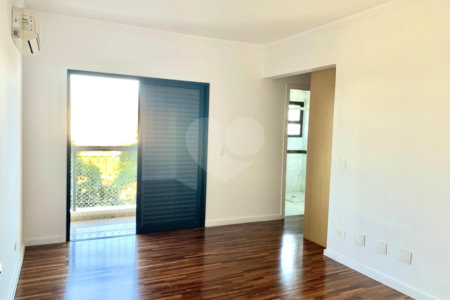 Apartamento à venda com 4 suítes em Jardim Marajoara, São Paulo, SP