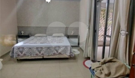 Sobrado à venda com 3 quartos em Jardim Nazareth, São Paulo, SP