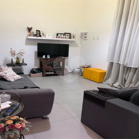 Casa à venda com 3 quartos, sendo 1 suíte, no condomínio Jardim Toscana, Indaiatuba - SP