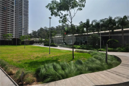 Apartamento à venda com 3 suítes,  em Jardim Fonte do Morumbi, São Paulo, SP