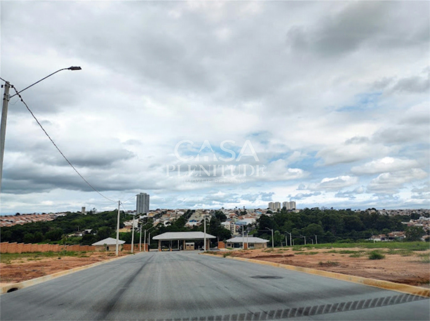 Casa em condomínio à venda com 3 quartos, sendo 1 suíte, em Wanel Ville, Sorocaba, SP