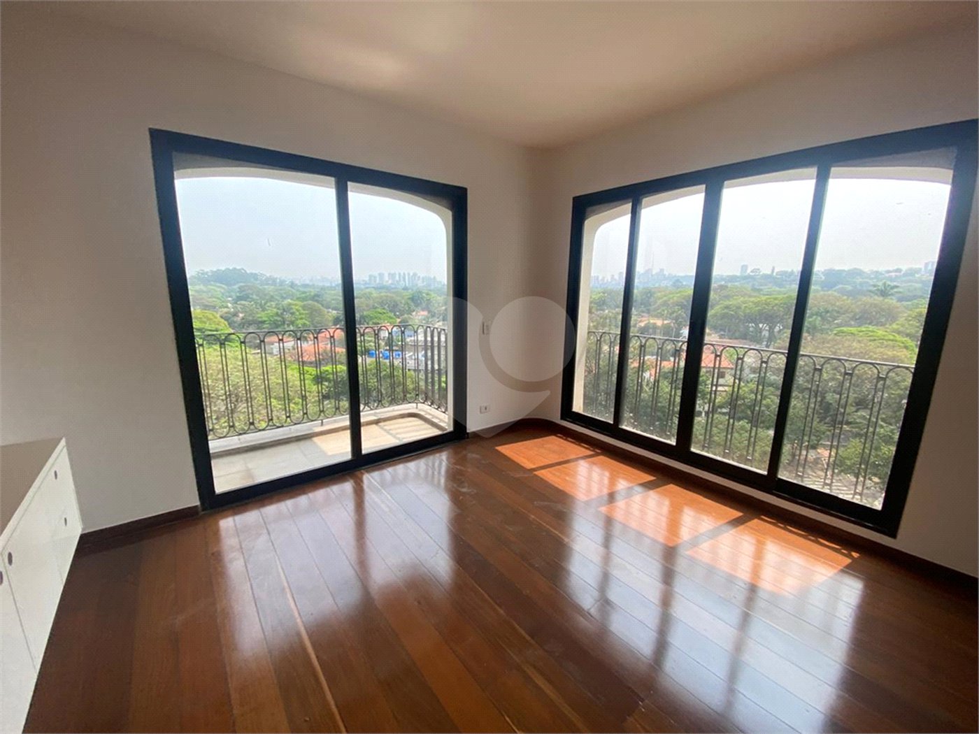 Apartamento para alugar com 3 suítes em Pinheiros, São Paulo, SP