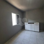 Casa à venda com 2 quartos no condomínio Karolyne, Votorantim - SP