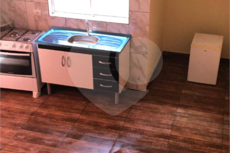 Casa à venda com 8 quartos no condomínio Quaresmeira, Suzano - SP