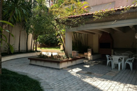 Apartamento à venda com 3 suítes em Vila Suzana, São Paulo, SP