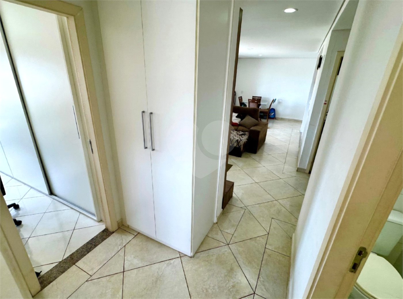 Apartamento à venda com 3 quartos, sendo 1 suíte, em Vila Galvão, Guarulhos, SP