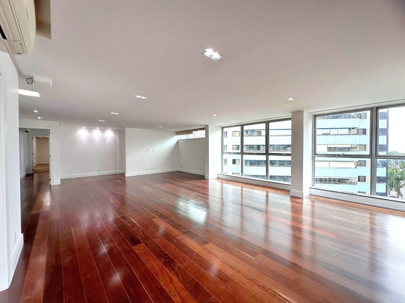 Apartamento à venda, 305 m² por R$ 2.479.000,00 - Boqueirão - Santos/SP