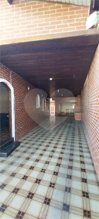 Casa à venda com 3 quartos, sendo 1 suíte, em Vila Scarpelli, Santo André, SP
