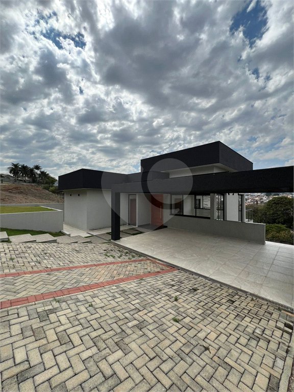 Casa à venda com 3 suítes no condomínio Spazio Design, Bragança Paulista - SP
