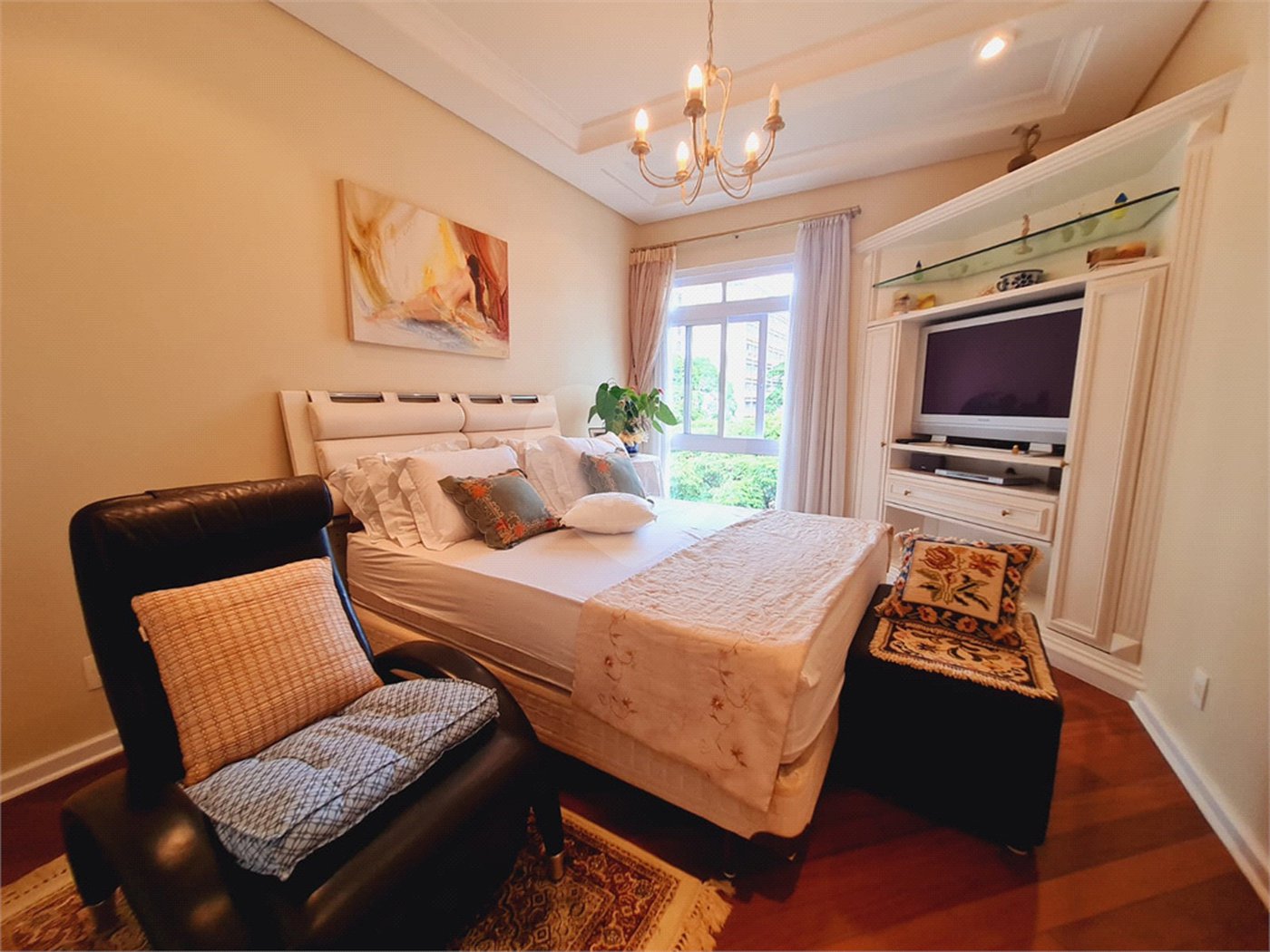 Apartamento à venda com 3 quartos, sendo 1 suíte, em Higienópolis, São Paulo, SP