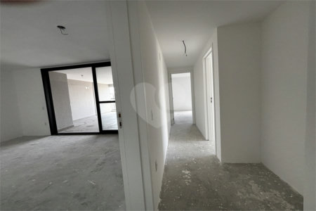 Apartamento à venda com 3 suítes em Vila Romana, São Paulo, SP