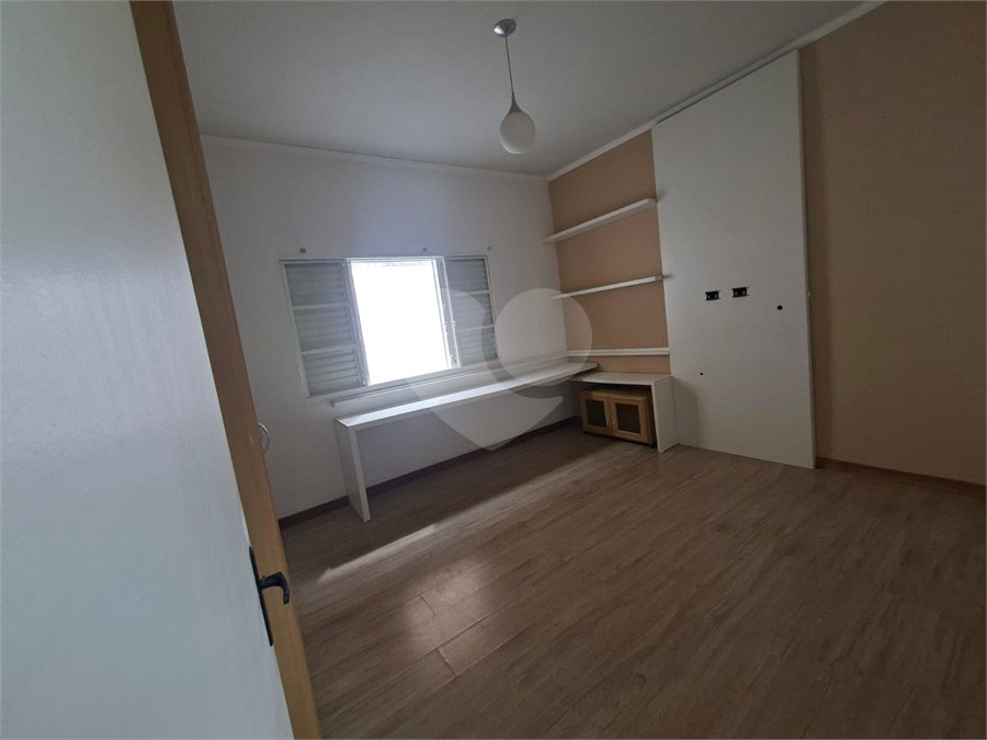 Casa à venda ou para alugar com 3 quartos, sendo 1 suíte, em Vila Aparecida, Itapetininga, SP