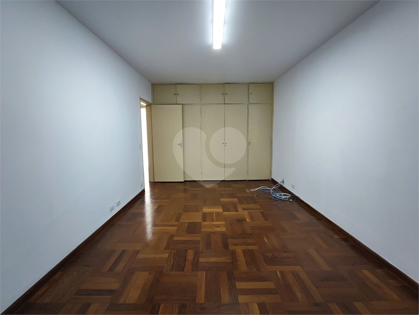 Casa para alugar com 4 quartos, sendo 2 suítes, no condomínio Comendador Elias Zarzur, São Paulo - SP