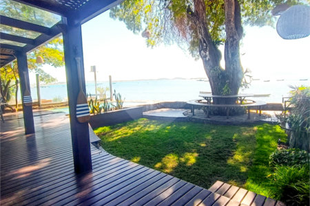 Casa à venda com 5 quartos, sendo 4 suítes, em Manguinhos, Armação dos Búzios, RJ