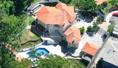 Casa à venda com 4 suítes no condomínio Praça Lagoa dos Patos,38, São Paulo - SP
