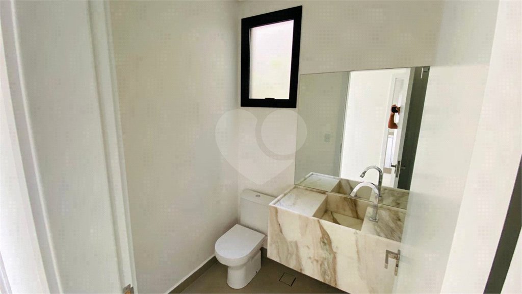 Casa à venda com 3 suítes no condomínio Vale das Aguas, Bragança Paulista - SP