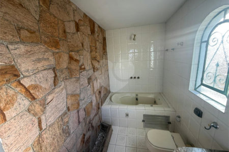 Sobrado à venda com 3 quartos, sendo 1 suíte,  em Vila Santo Antônio, São Paulo, SP