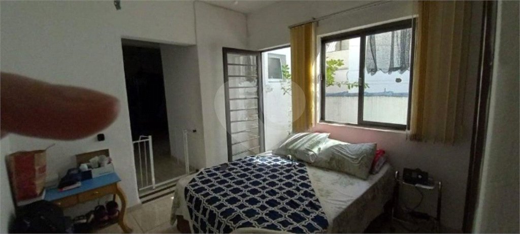 Casa à venda com 3 quartos, sendo 1 suíte, em Vila Barcelona, Sorocaba, SP