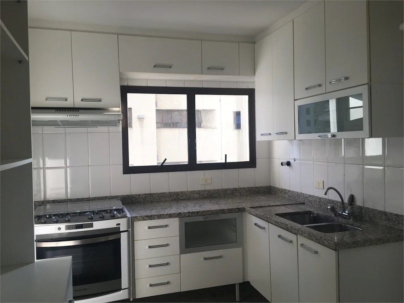 Apartamento à venda com 4 suítes em Vila Suzana, São Paulo, SP