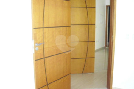 Casa à venda com 3 suítes em Adalgisa, Osasco, SP