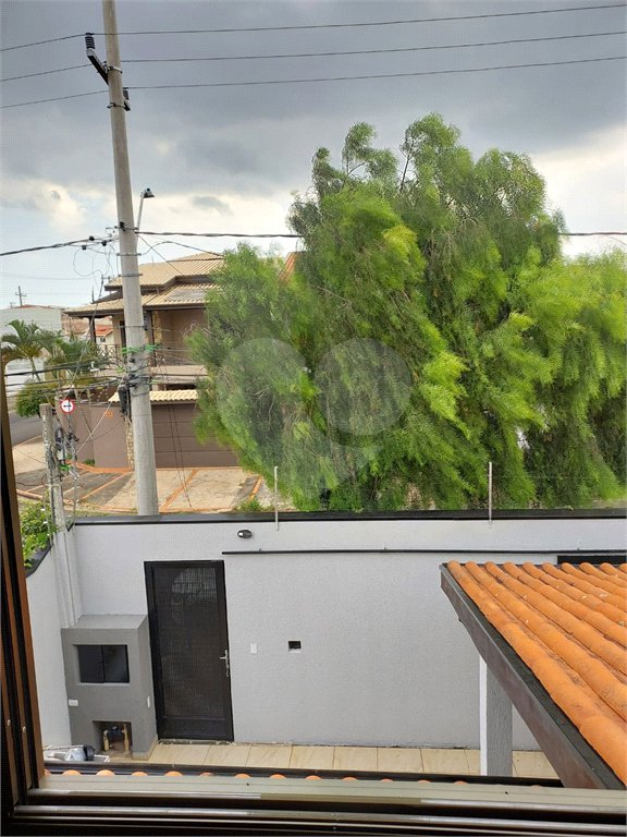 Sobrado à venda com 3 quartos, sendo 1 suíte,  em Jardim Regina, Indaiatuba, SP