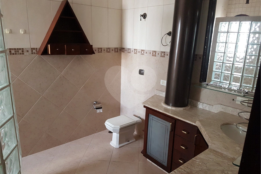 Casa à venda com 4 quartos, sendo 1 suíte, em Santana, São Paulo, SP