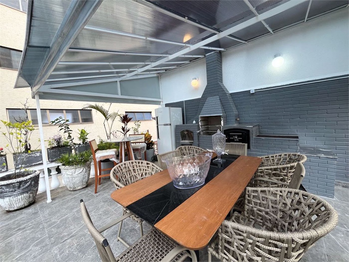 Apartamento Residencial à venda, Centro, Guarujá - AP0133.