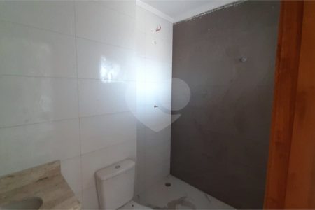 Casa à venda com 2 quartos no condomínio Residencial Luta, São Paulo - SP