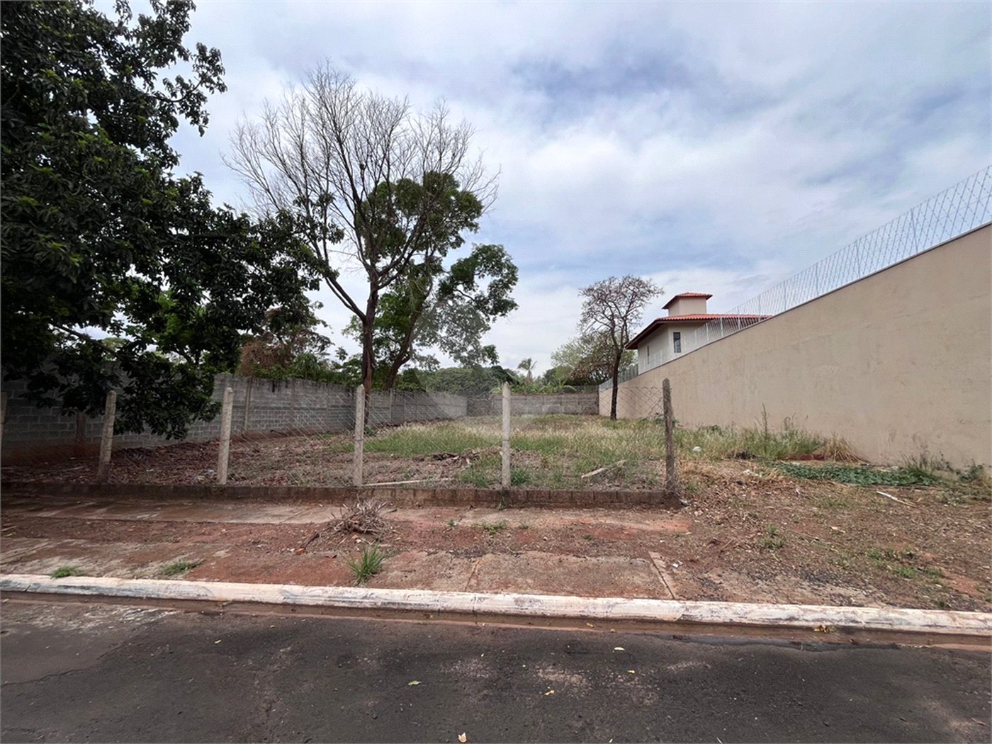 Terreno à venda em Condomínio Portal dos Ipês, Ribeirão Preto, SP