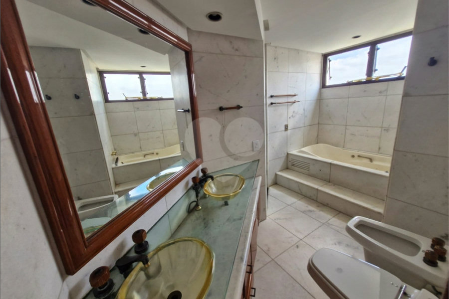 Cobertura à venda com 4 quartos, sendo 2 suítes, em Santana, São Paulo, SP