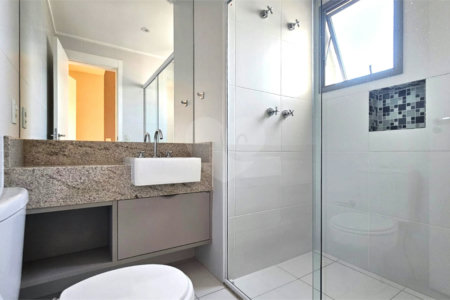 Apartamento à venda ou para alugar com 3 suítes em Chácara Santo Antônio, São Paulo, SP