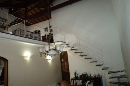 Sobrado à venda com 3 quartos, sendo 1 suíte, em Jardim Franca, São Paulo, SP
