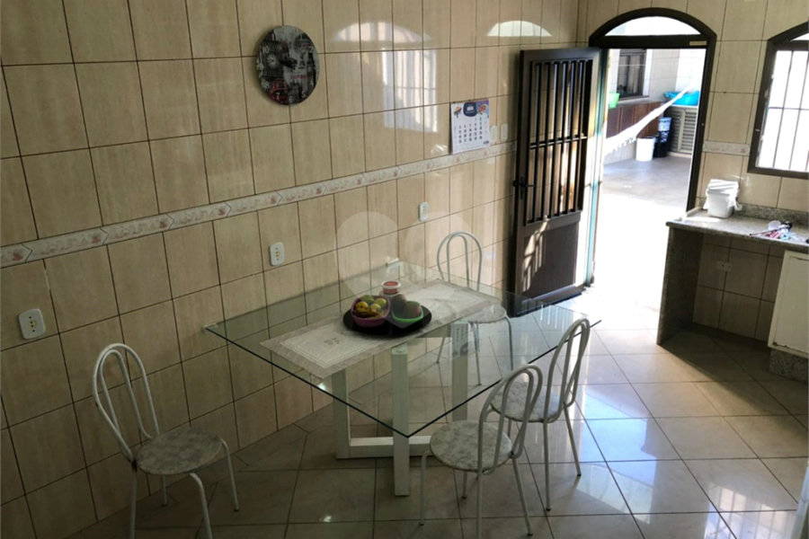 Casa Térrea à venda com 3 suítes em Jaçanã, São Paulo, SP