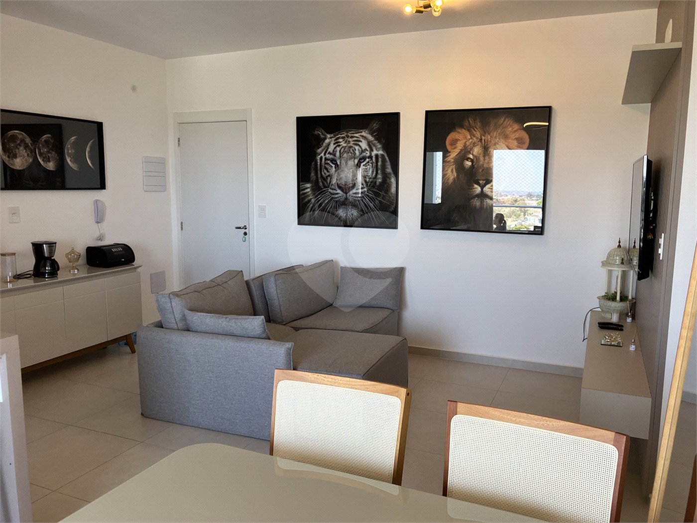 Apartamento à venda com 3 quartos, sendo 1 suíte, em Bairro da Vossoroca, Sorocaba, SP
