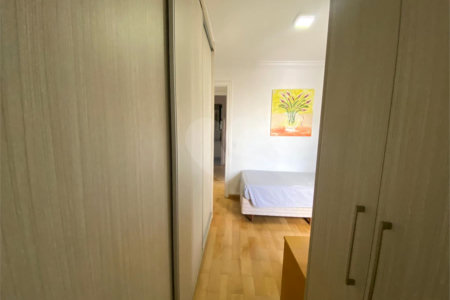 Apartamento à venda com 4 quartos, sendo 2 suítes, em Vila Hamburguesa, São Paulo, SP