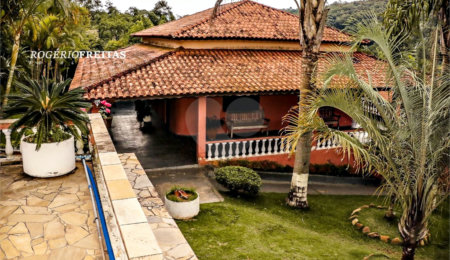 Sítio à venda com 6 quartos em Pavão (canguera), São Roque, SP