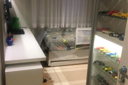 Apartamento à venda com 4 suítes em Vila Oliveira, Mogi das Cruzes, SP